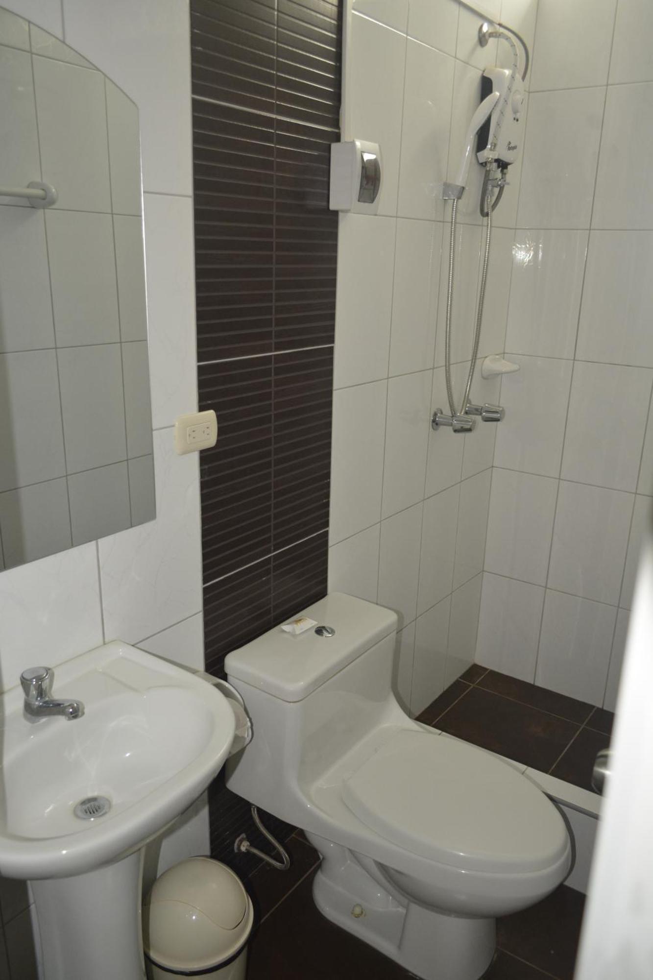 D'Milez Hotel Puerto Maldonado Phòng bức ảnh